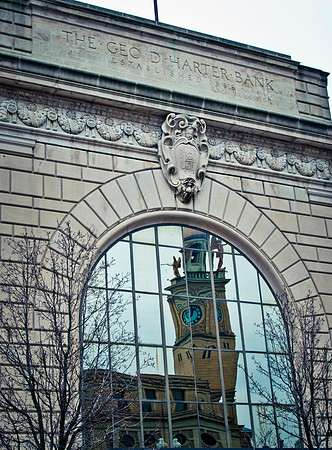 George Harter Bank with reflection of Courthouse