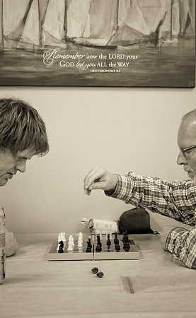 David & Tom play chess